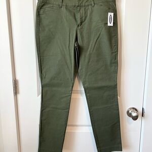 Old Navy Women's Skinny Jeans in Olive, Mid-rise
